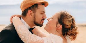 Trije zakramenti v manj kot enem letu: zakonca, ki sta se vrnila k veri