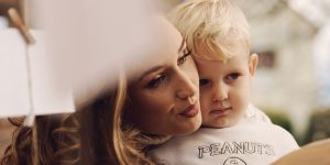 Člana skupine Firbci sta se s pesmijo poklonila zakonu svojih staršev