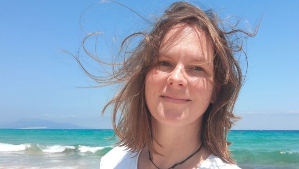 Corner Item Image - “Če z možem ne ohranjava iskrice, se zaiskri sámo, a potem je treba tudi pogasiti”