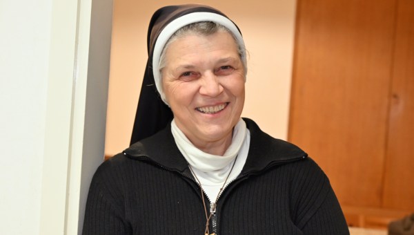 Corner Item Image - Sestra Rebeka Kenda: “Znotraj reda je prostor za ustvarjalnost”