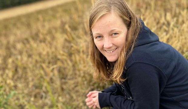 Corner Hero Image - “Mož je hrepenel in me spodbujal, da bi po rojstvu četrtega otroka ostala doma”