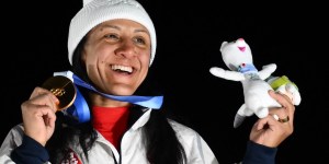 “Mami je zmagala!” Kako je olimpijska prvakinja slavila Boga in navdihnila sinova