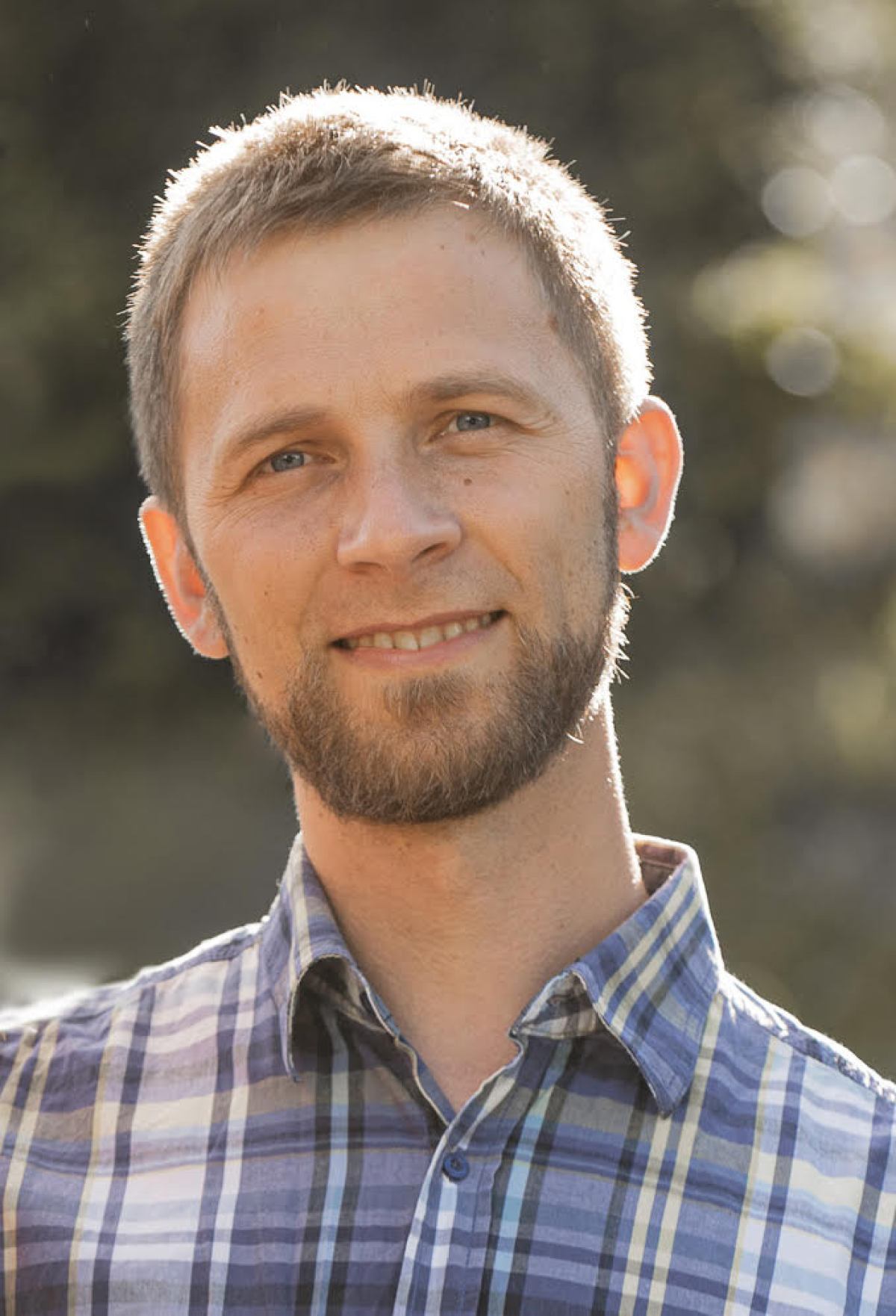 dr. Miha Rutar