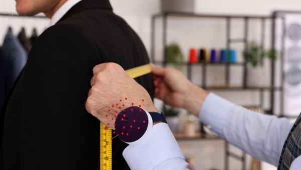 tailor measuring suit