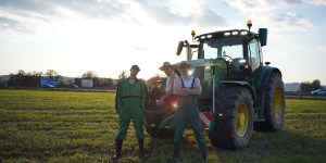 Raperski trio BiFriNa3: Sejejo hite, žanjejo klike