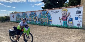 Neznancu v baru je daroval svojo ledvico in začel neverjetno dobrodelno zgodbo