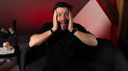 Danes je petek 13. in še črna mačka je šla čez cesto. Kaj me čaka?!?