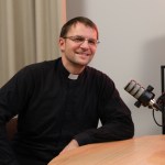 Duhovnik in fizik Gregor: “Če preživim premalo časa z Bogom, nisem srečen”