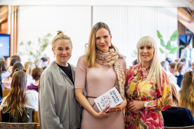 Nina Ivanic, Neza Ajdisek, Ana Petric