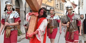 Po ogledu Škofjeloškega pasijona: trenutki, ki so naju najbolj presunili