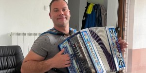 Kar štirikrat je ostal brez izpita, danes pravi: “Zame alkohola ni več”