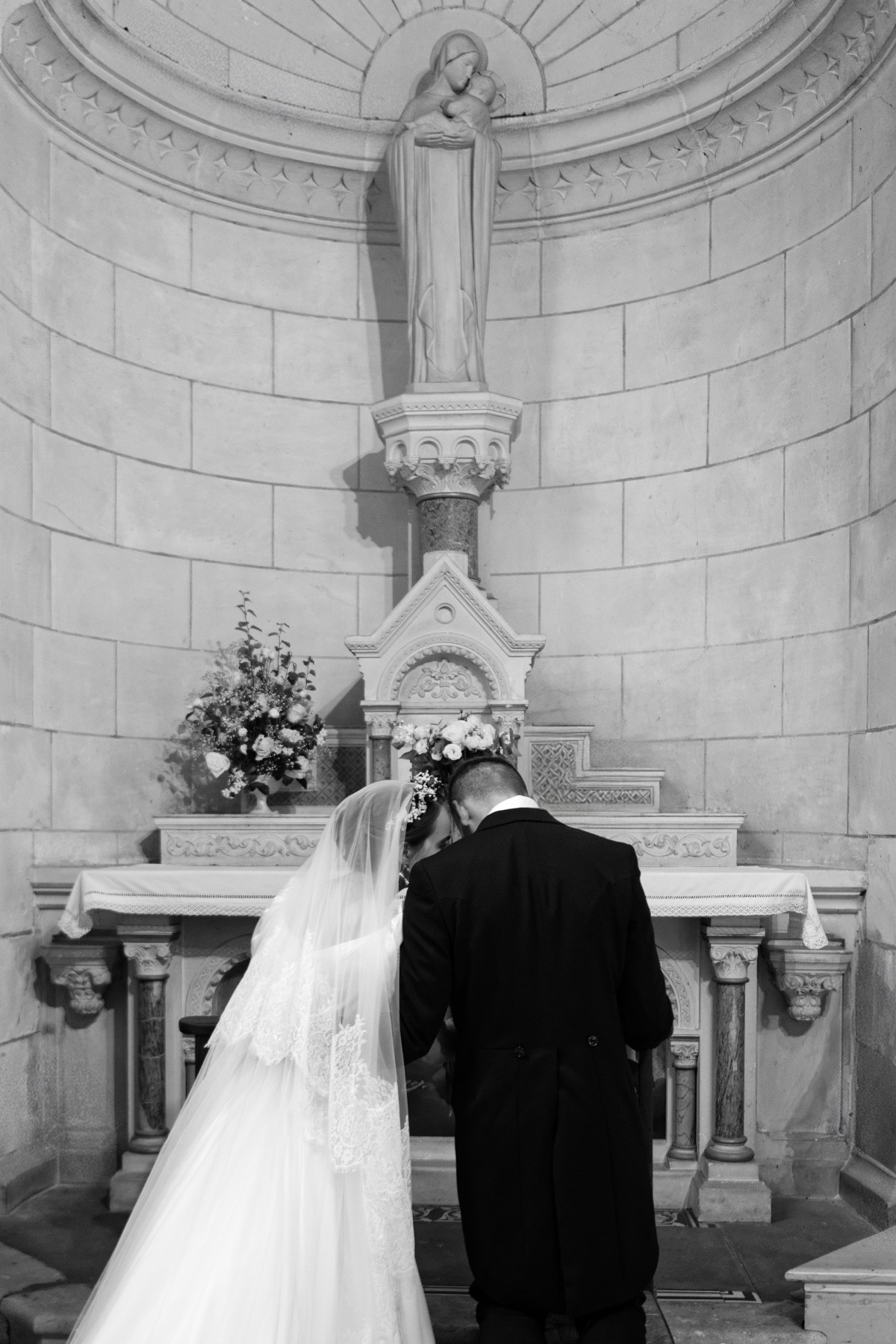 Après le mariage, les publications d'Anne-Louise prennent peu à peu une autre dimension. Elle y partage "la beauté de l'ordinaire, la joie des bonheurs simples", des réflexions sur le couple, quelques inspirations lifestyle et une foi qui affleure.