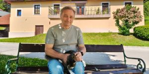 “Ko bomo dovolj razbiti, bomo zahrepeneli po skupnosti”