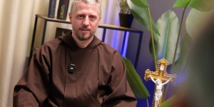 Najbolj srečen je bil, ko je zaprl bančni račun in vse dal brezdomcu