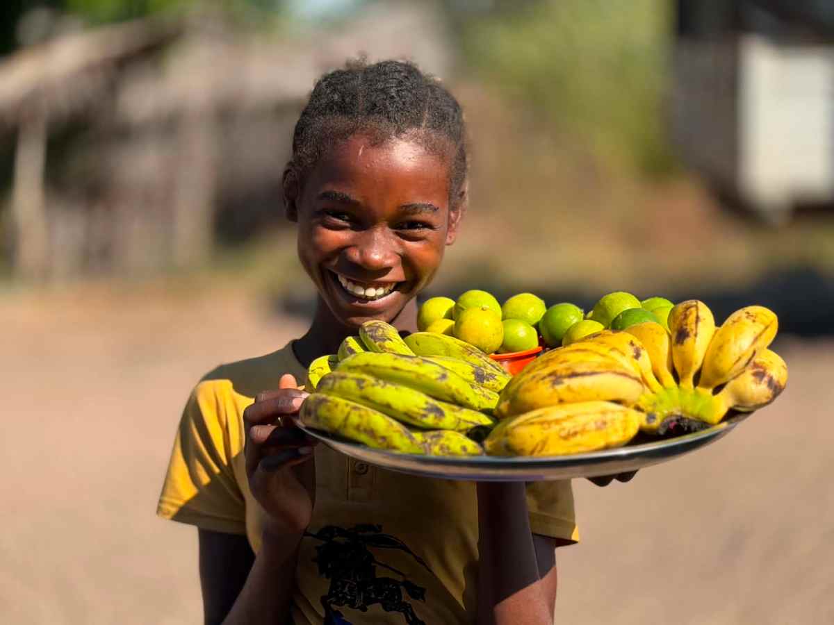 Smile in Madagascar, Anton Tomažič