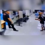 Policist napadalca razorožil s prav posebnim prijemom