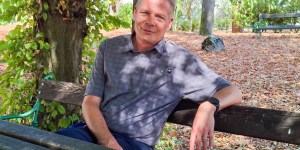 Štopal iz Indije, delal na Bahamih in živel v gorah: “Brez Boga ne moremo nič”